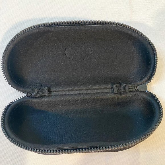 COSTA DEL MAR Sunglasses Case Black - Picture 2 of 3